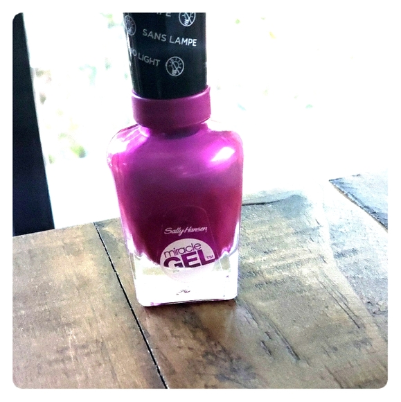Sally Hansen Miracle Gel (All Colors) - Picture 1 of 1